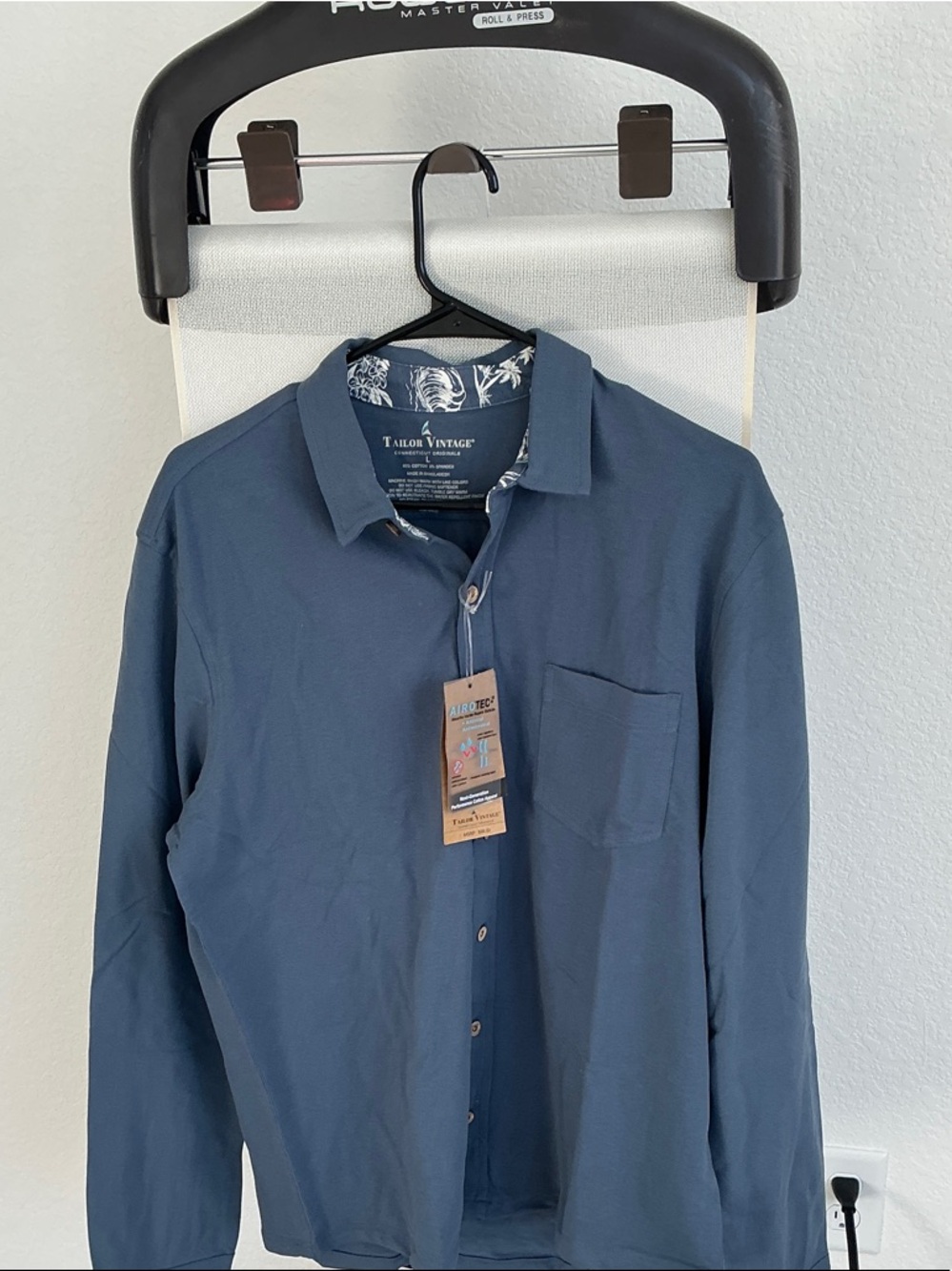Tailor Vintage Men's Slate Blue Casual Button-Down Shirt